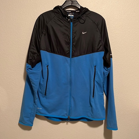 Nike jacket Dri-fit - Picture 9 of 10